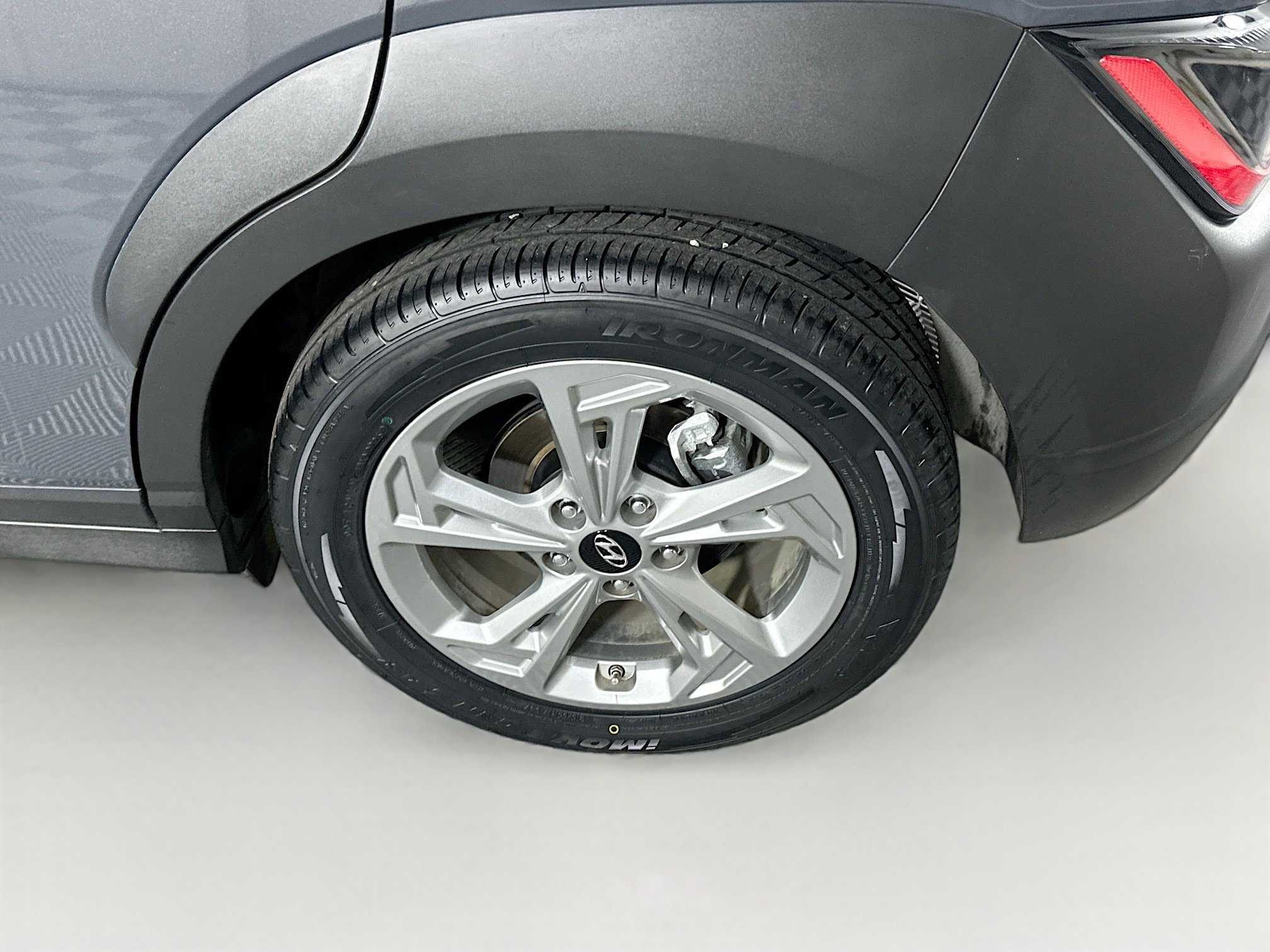 Used 2023 Hyundai Kona SEL w/ Cargo Package FWD image 11