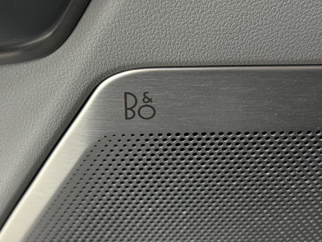 Used 2023 Ford F150 Limited image 32