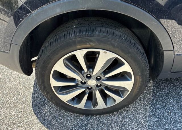 Used 2022 Buick Encore Preferred w/ Safety Package image 9