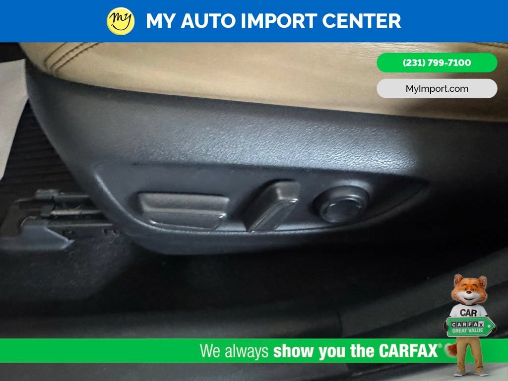 Used 2019 Toyota RAV4 Limited AWD/4WD image 11