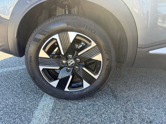Certified 2025 Nissan Kicks SV w/ SV Premium Package image 13