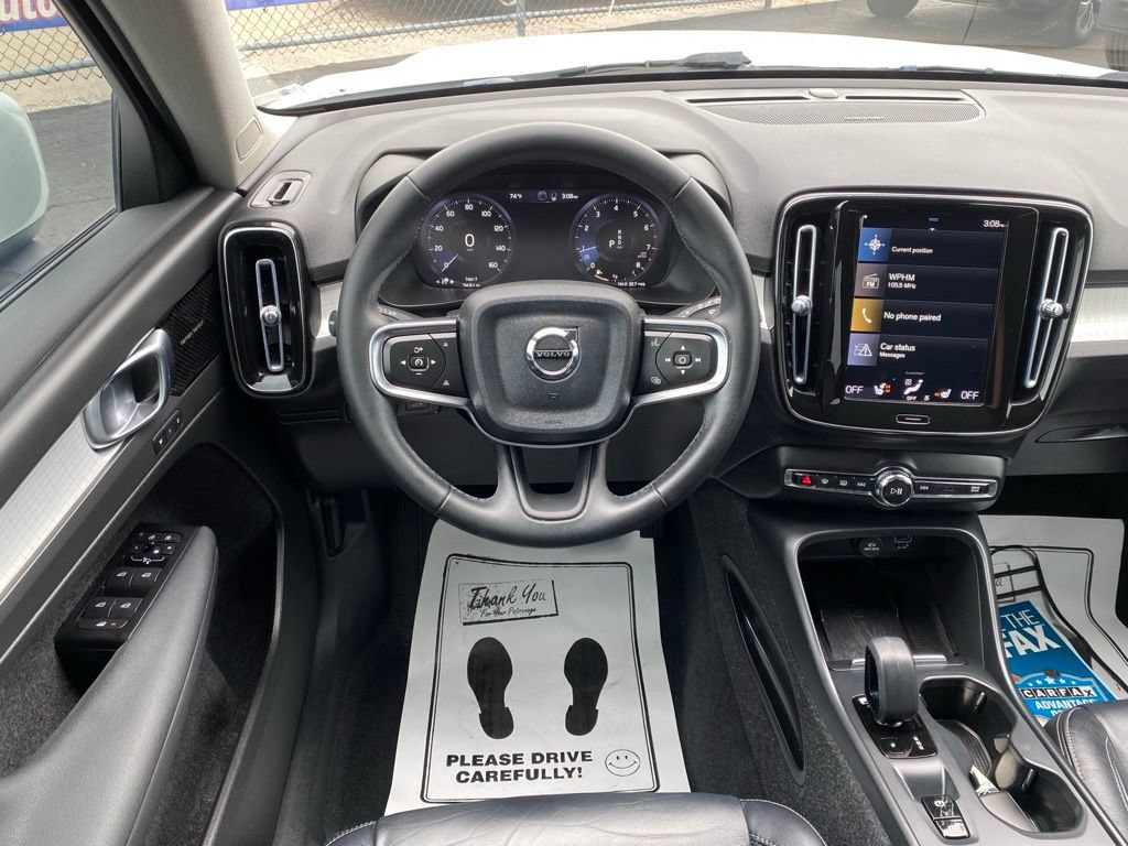 Used 2022 Volvo XC40 T5 Momentum AWD/4WD image 20