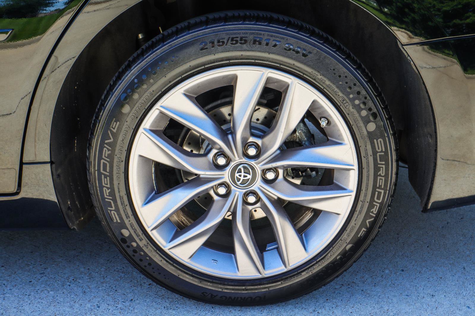 Used 2019 Toyota Avalon XLE w/ Moonroof Package FWD image 28