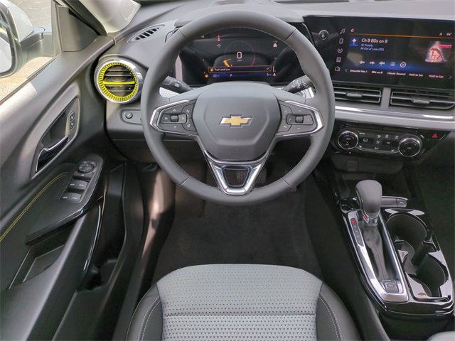 New 2026 Chevrolet Trax LT w/ Sunroof Package image 16