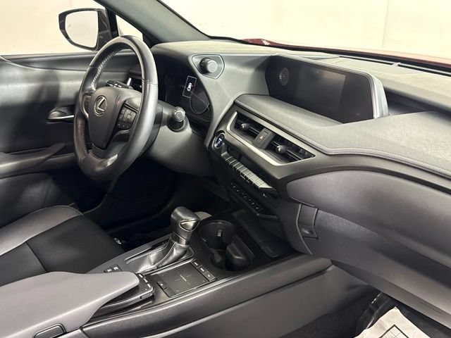 Used 2019 Lexus UX 250h AWD/4WD image 34