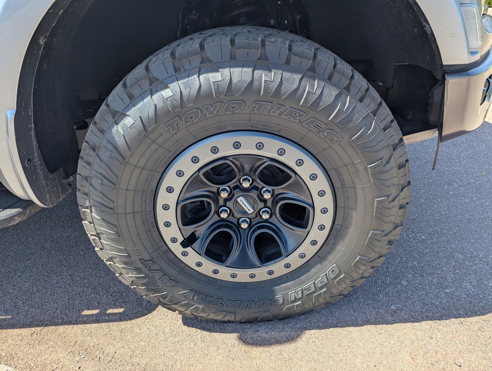 Used 2023 Ford F150 Raptor w/ Raptor Carbon Fiber Package image 9