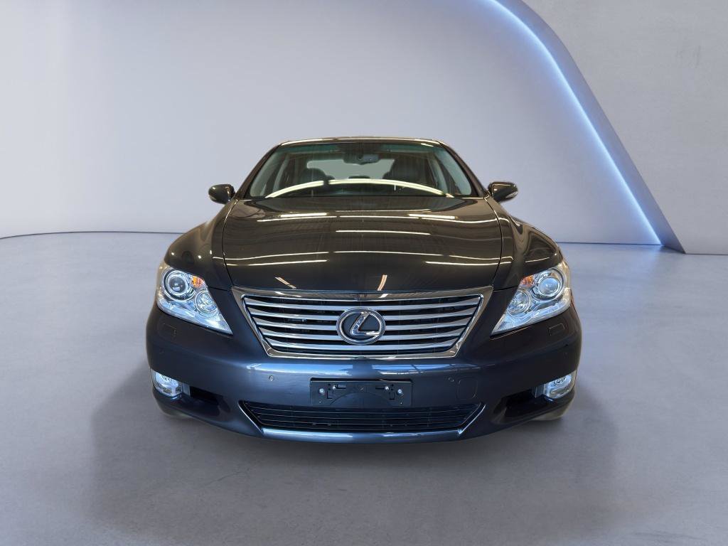 Used 2011 Lexus LS 460 AWD w/ Comfort Pkg image 2