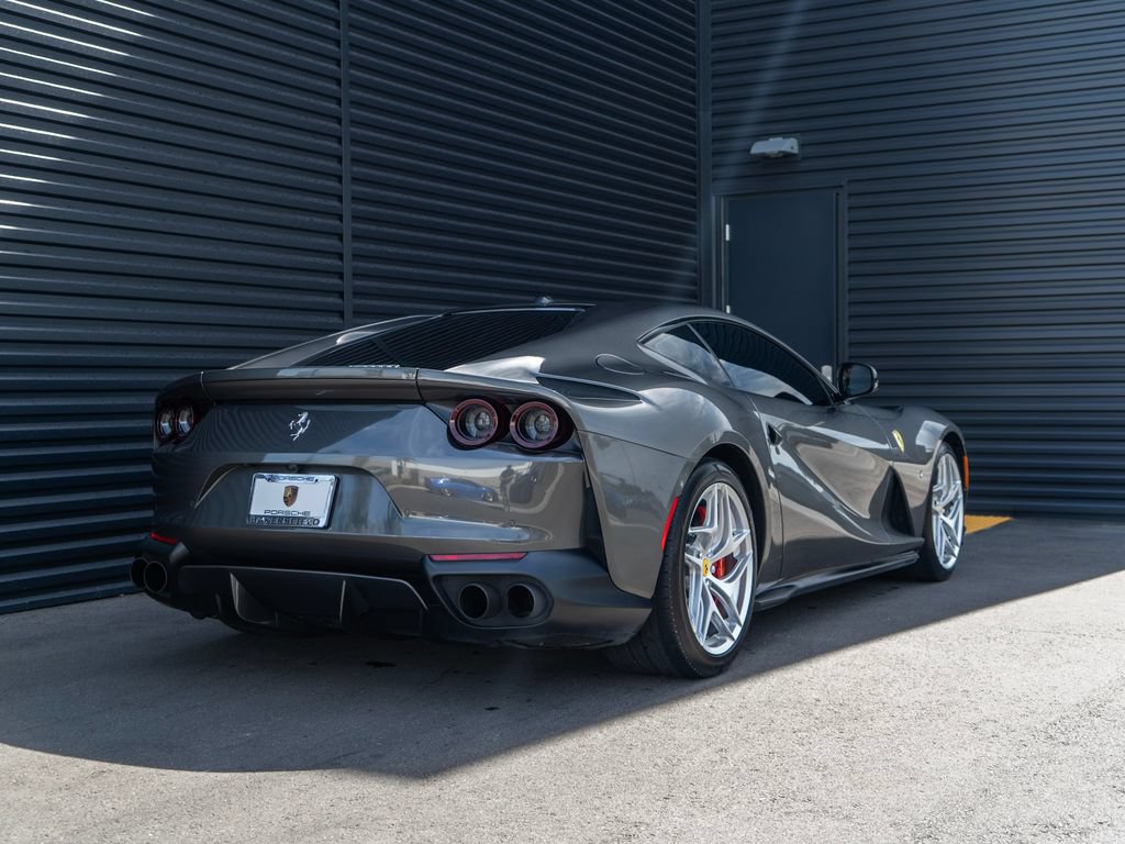 Used 2019 Ferrari 812 Superfast RWD image 9