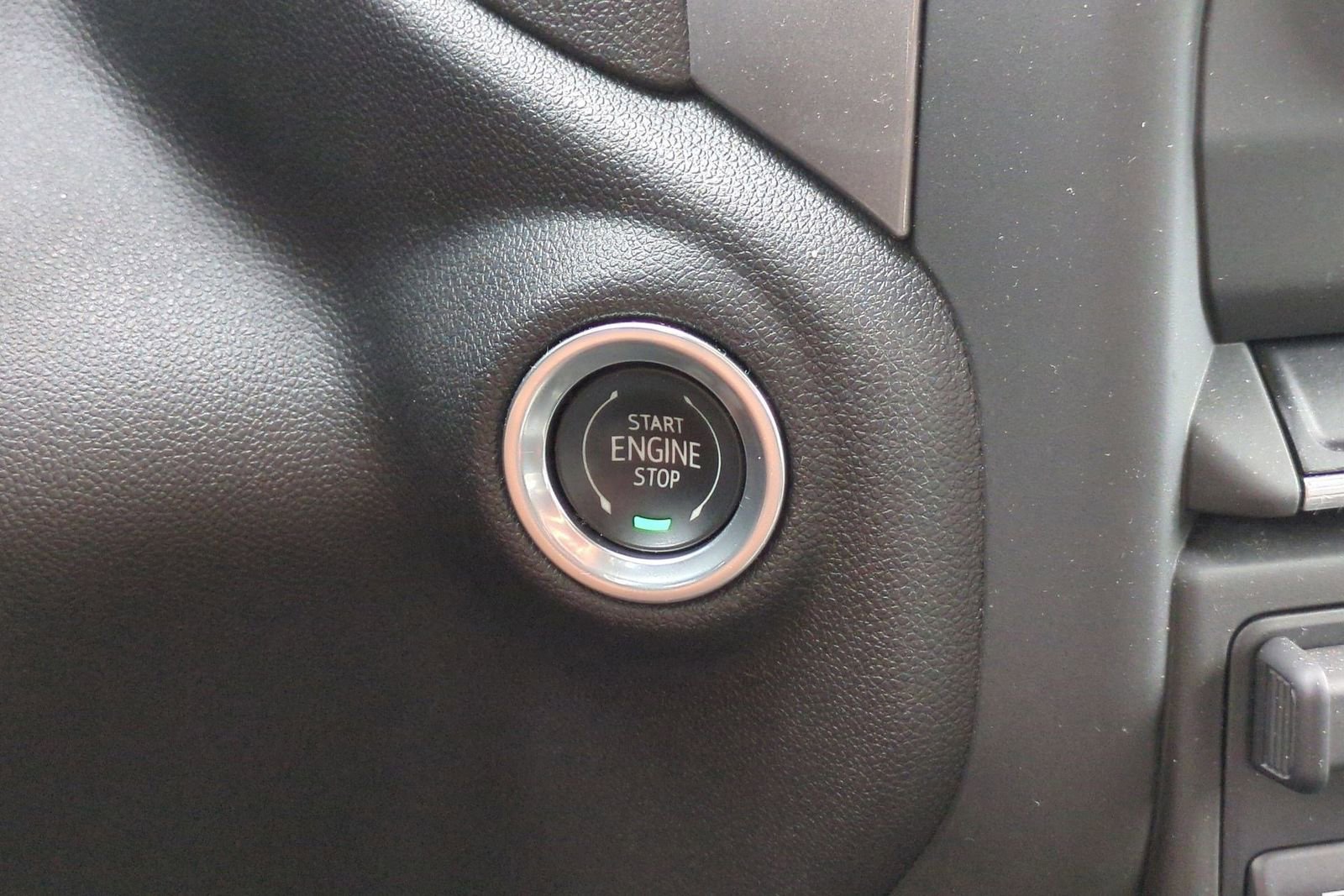 Certified 2024 Chevrolet Silverado 2500 Custom w/ Custom Convenience Package AWD/4WD image 16