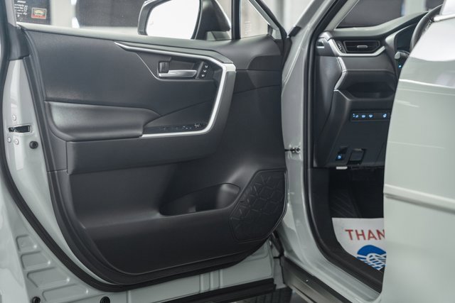 Certified 2022 Toyota RAV4 XLE Premium image 40