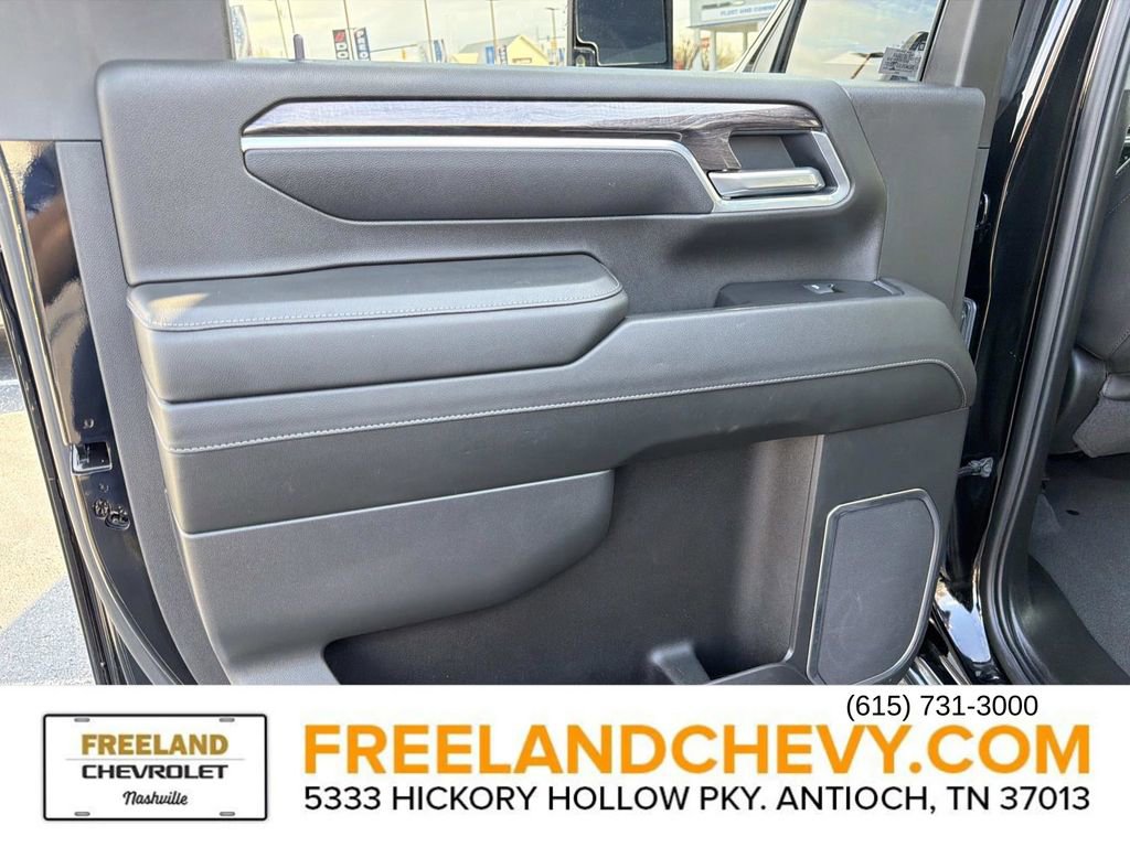 Used 2025 Chevrolet Silverado 2500 LTZ w/ LTZ Plus Package image 18