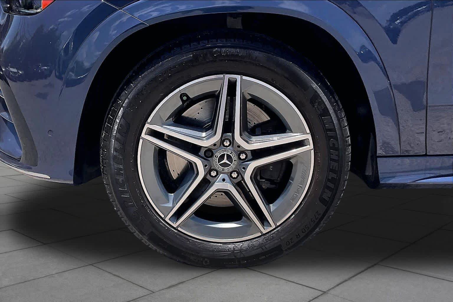 Used 2024 Mercedes-Benz GLE 350 4MATIC image 11