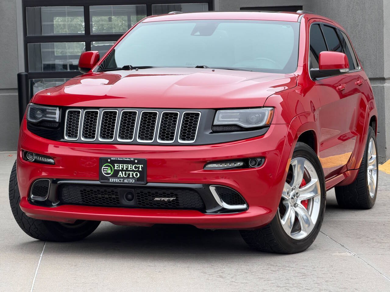 Used 2014 Jeep Grand Cherokee SRT8 w/ Luxury Group II AWD/4WD image 3