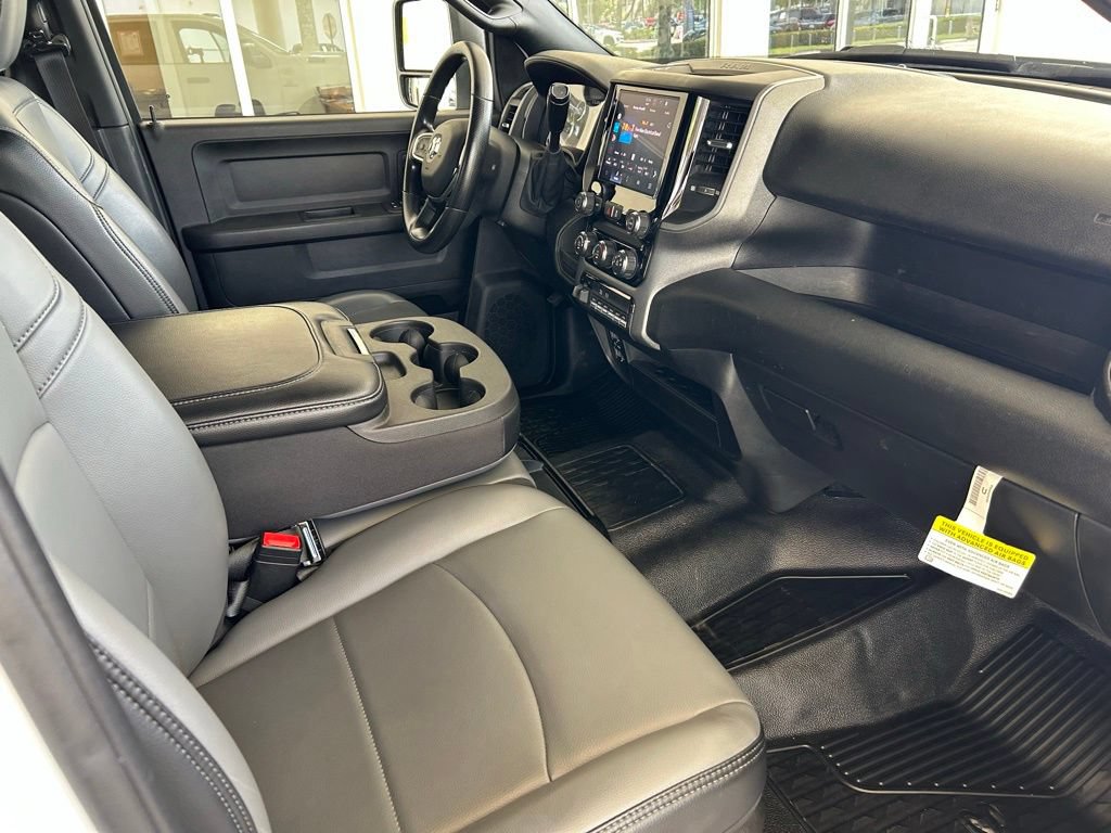 Used 2026 RAM 3500 Tradesman w/ Chrome Appearance Group RWD image 21