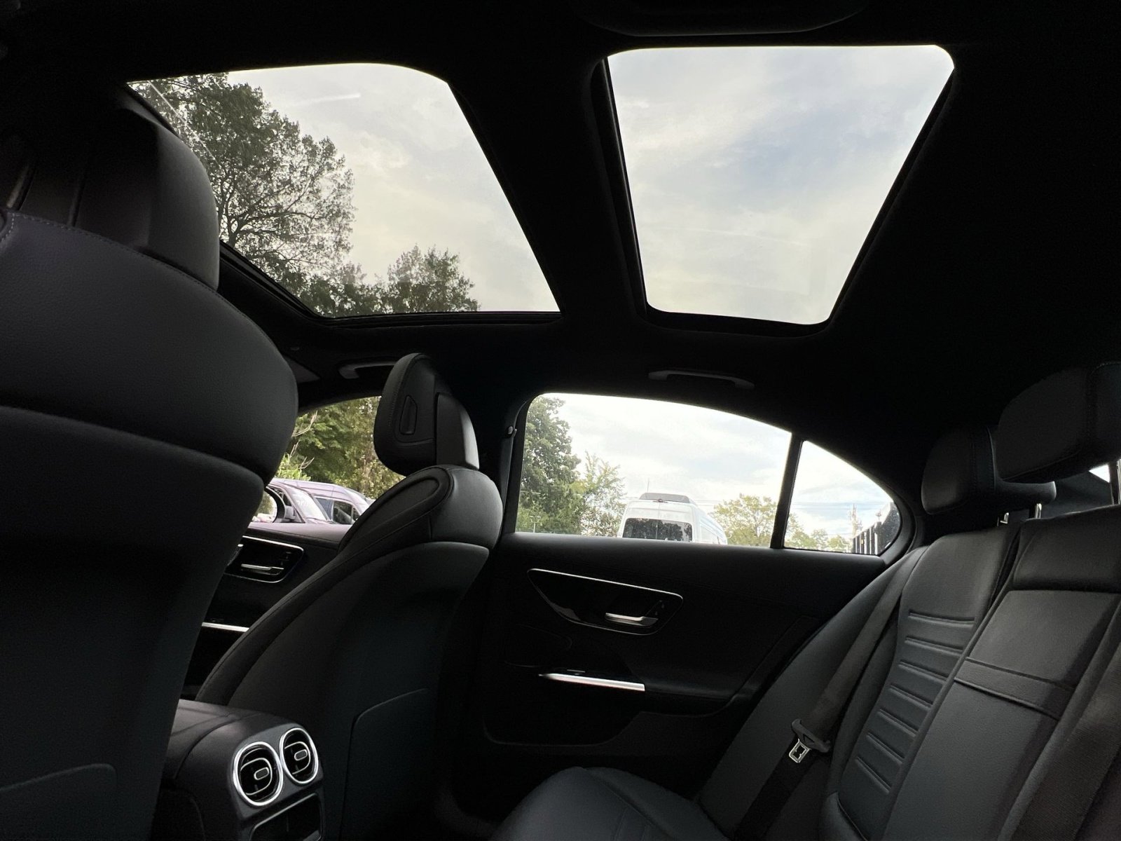 New 2025 Mercedes-Benz C 300 4MATIC Sedan image 22