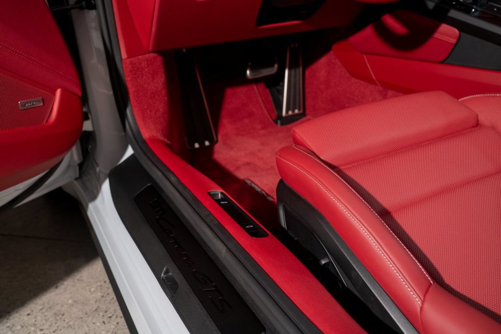 Used 2026 Porsche 911 GTS image 30