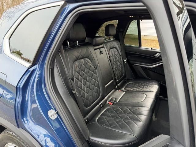 Used 2023 BMW X5 xDrive40i w/ Executive Package image 13