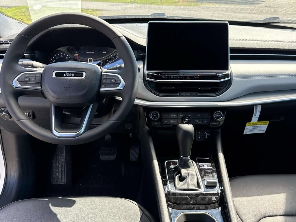 New 2026 Jeep Compass Limited AWD/4WD image 16