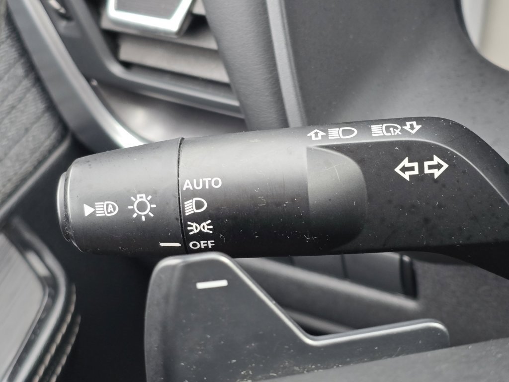 Used 2023 Nissan Rogue SV image 29