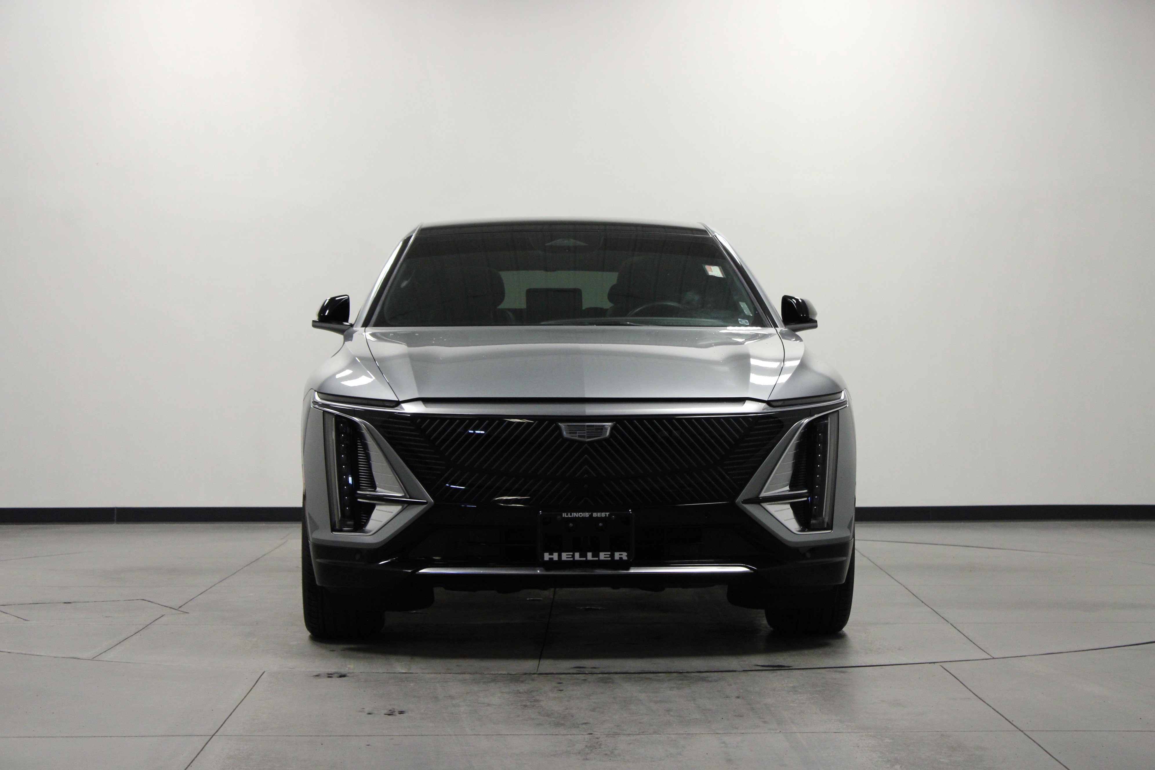 Used 2024 Cadillac Lyriq Luxury image 9