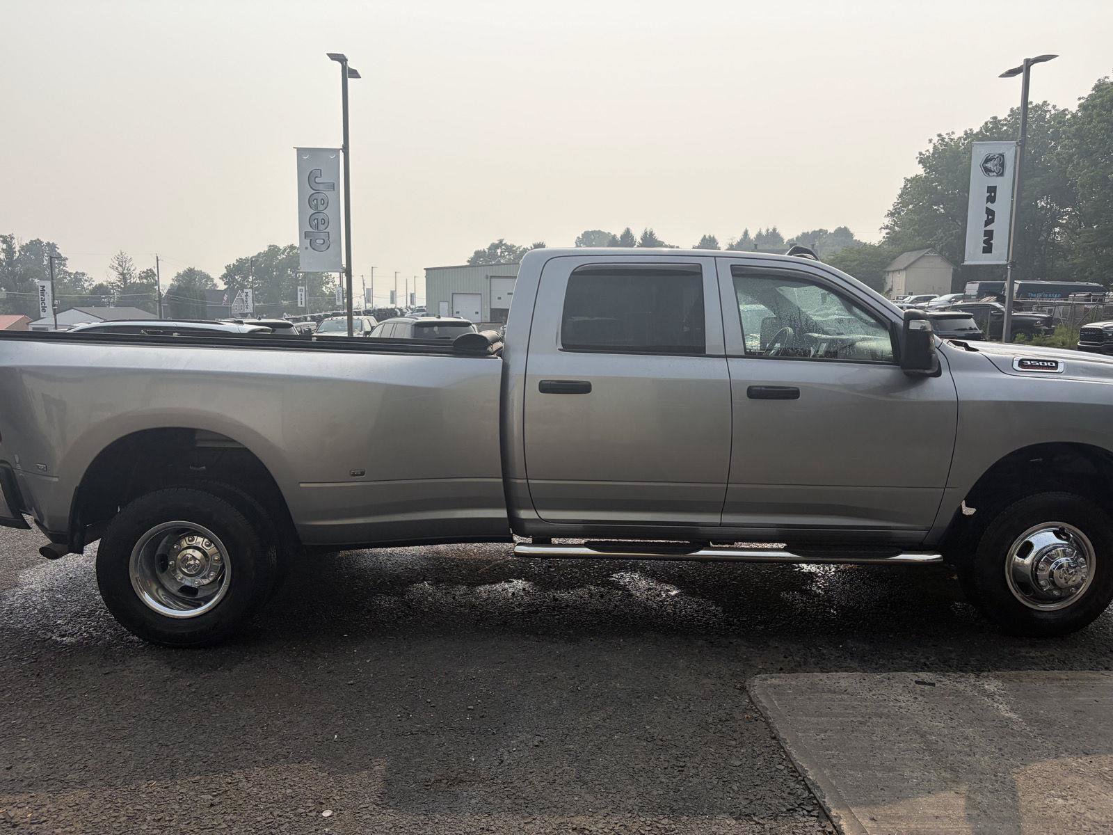 Certified 2023 RAM 3500 Tradesman w/ Chrome Appearance Group AWD/4WD image 5