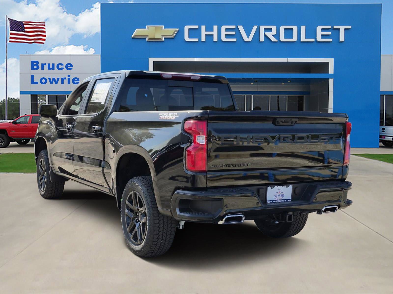 New 2026 Chevrolet Silverado 1500 LT Trail Boss w/ LT Trail Boss Premium Package AWD/4WD image 3
