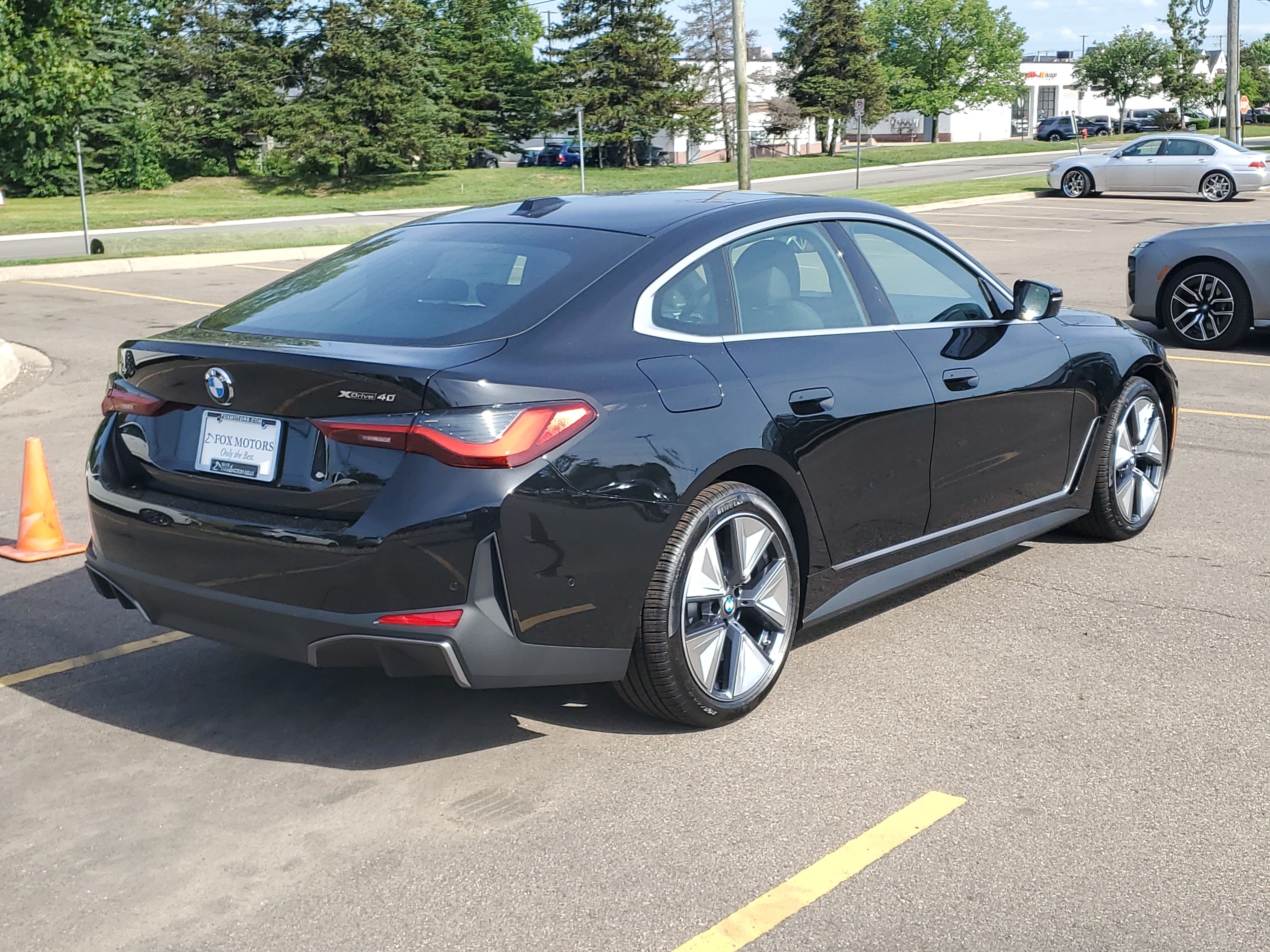 New 2026 BMW i4 xDrive40i w/ Premium Package AWD/4WD image 4