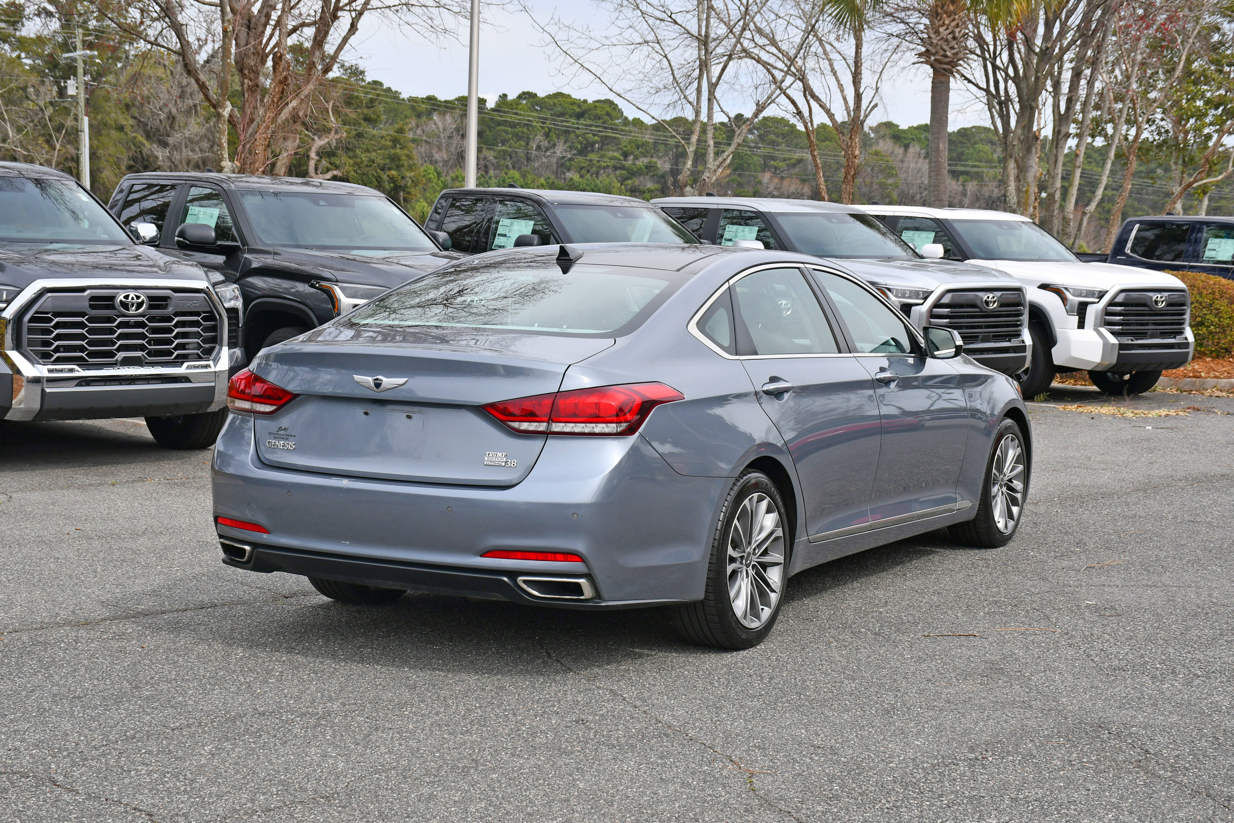 Used 2015 Hyundai Genesis 3.8 w/ Option Group 04 image 4