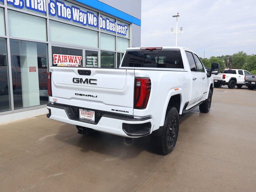 New 2026 GMC Sierra 3500 Denali Ultimate w/ LPO, Black Badging Package AWD/4WD image 3