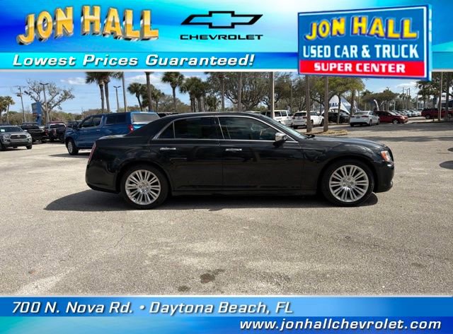 Used 2013 Chrysler 300 C image 8