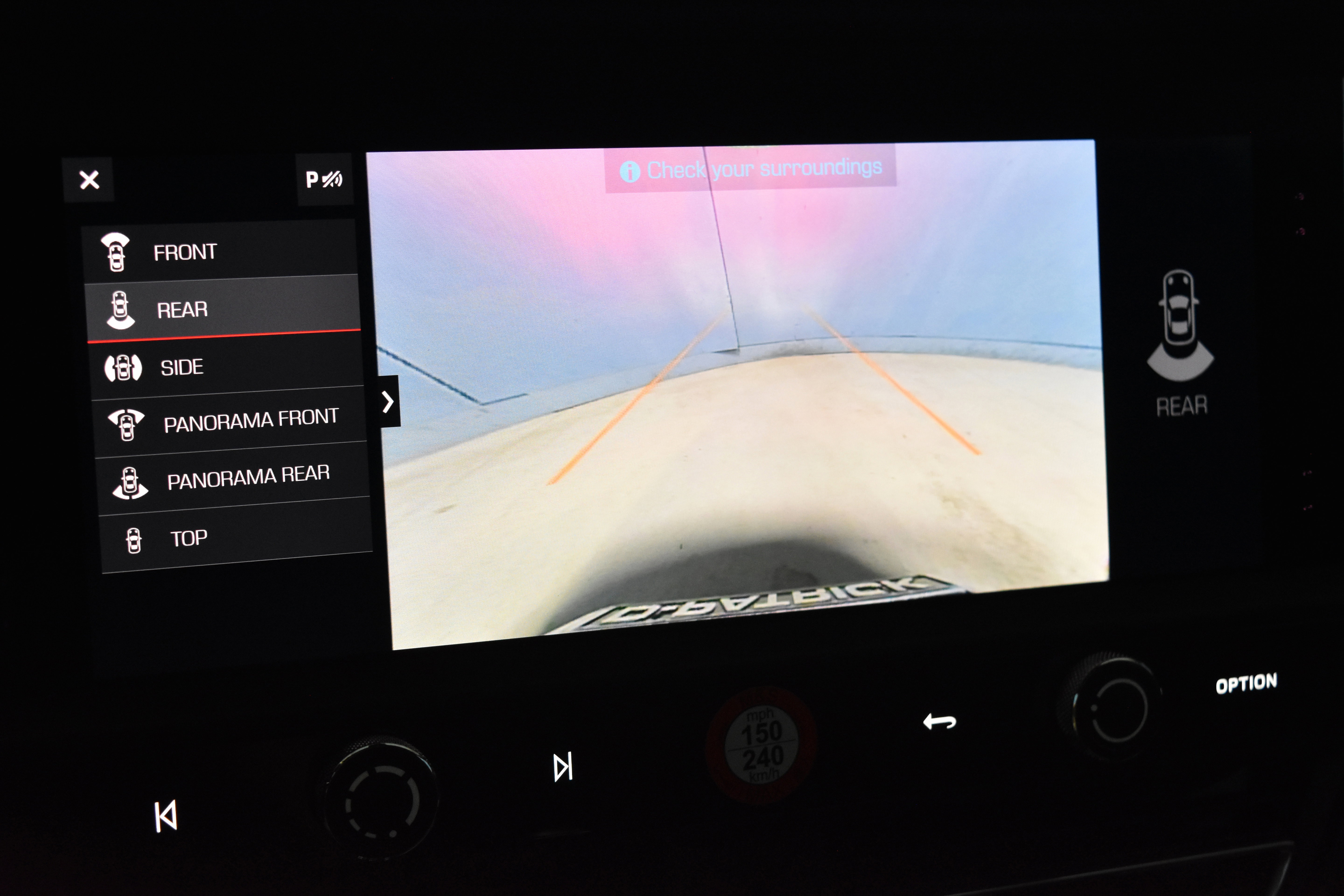 New 2025 Porsche Macan image 14