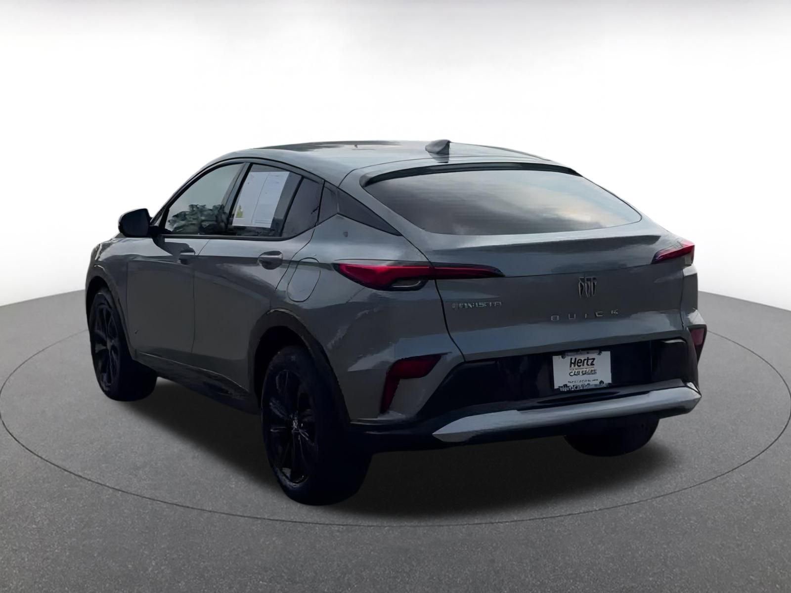 Used 2025 Buick Envista Sport Touring image 11