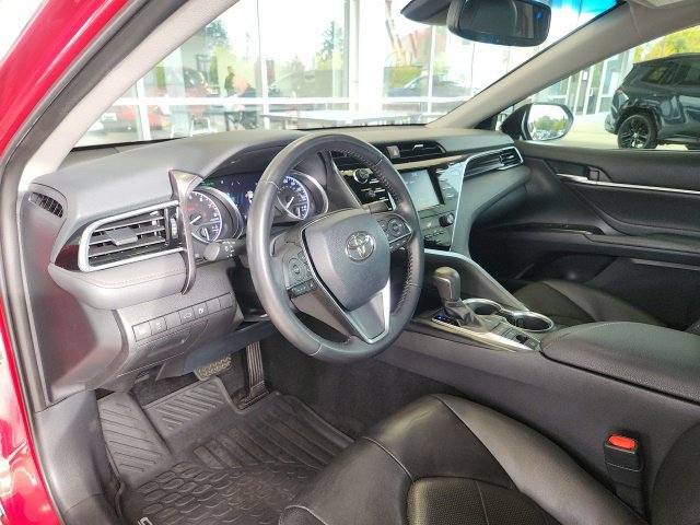 Certified 2018 Toyota Camry XLE FWD image 15