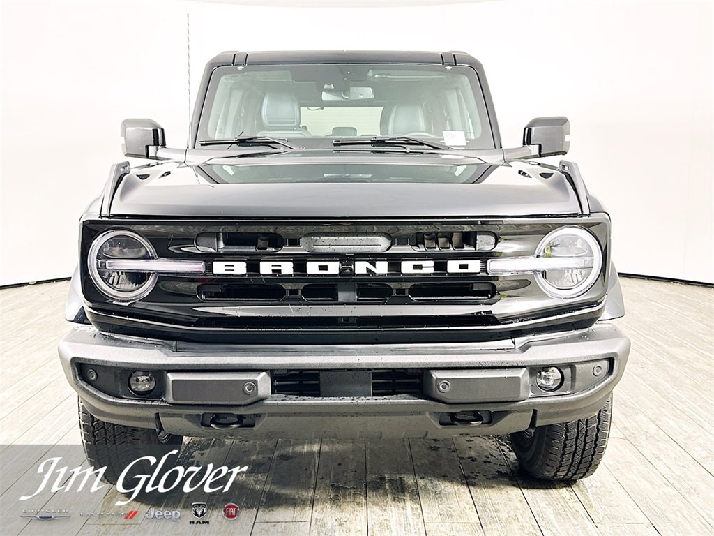 Used 2025 Ford Bronco Outer Banks image 2