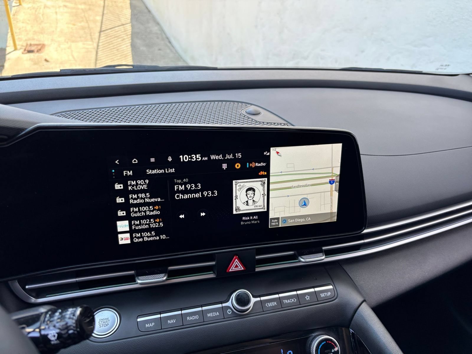 Used 2025 Hyundai Elantra SEL FWD image 21