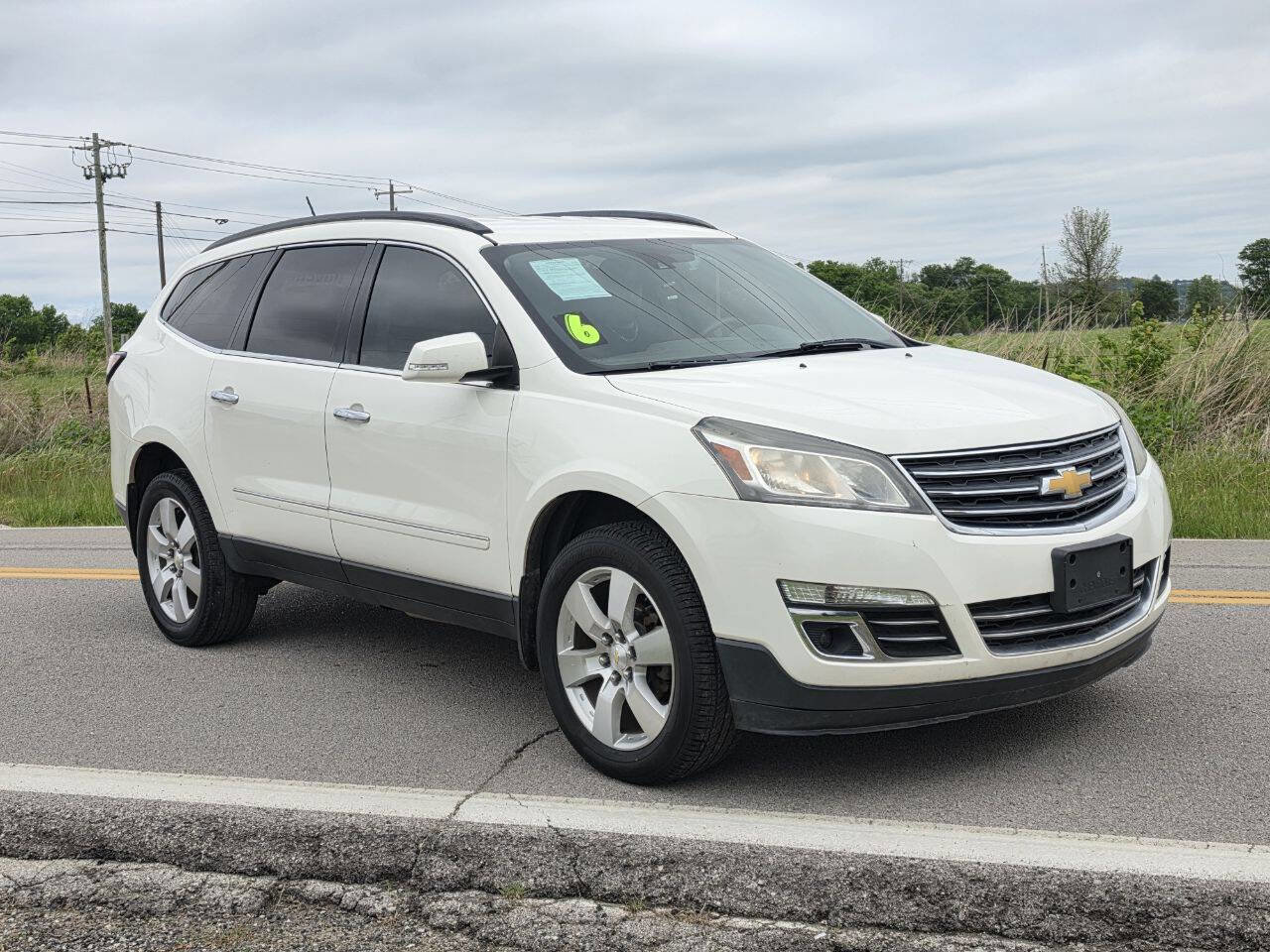 Used 2014 Chevrolet Traverse LTZ FWD image 1