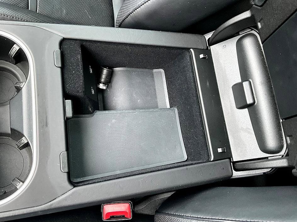 Used 2020 Porsche Cayenne Turbo S image 24