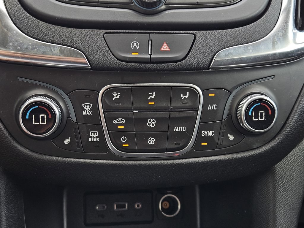 Used 2024 Chevrolet Equinox LT w/ LPO, Floor Liner Package FWD image 19
