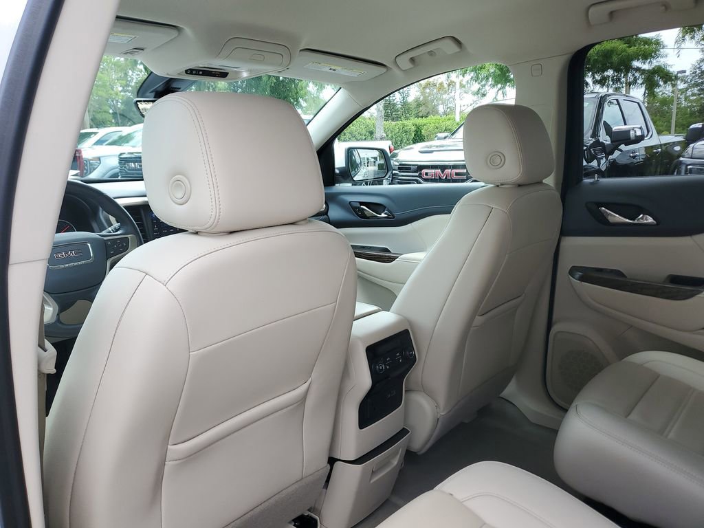 Certified 2021 GMC Acadia Denali w/ Denali Technology Package AWD/4WD image 15