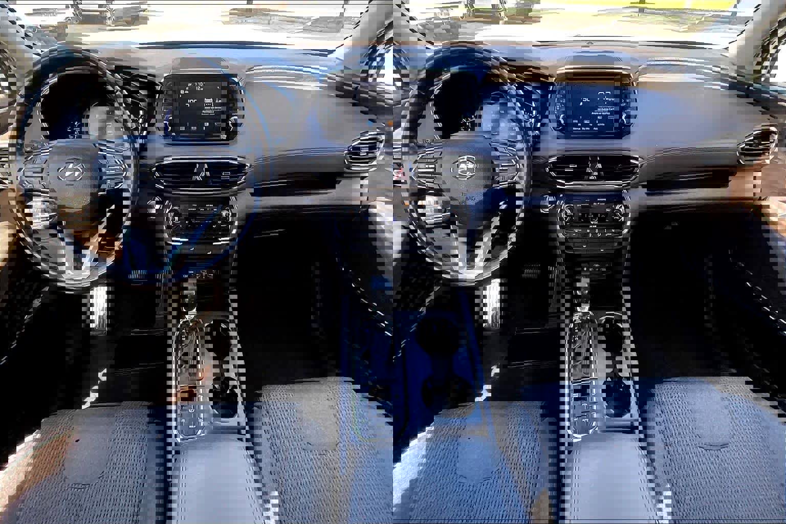 Used 2020 Hyundai Santa Fe SEL w/ Convenience Package image 15