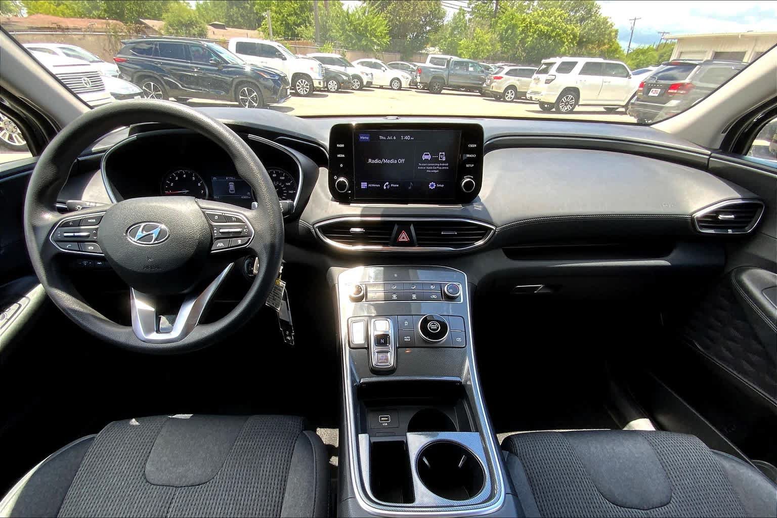 Used 2021 Hyundai Santa Fe SE FWD image 14