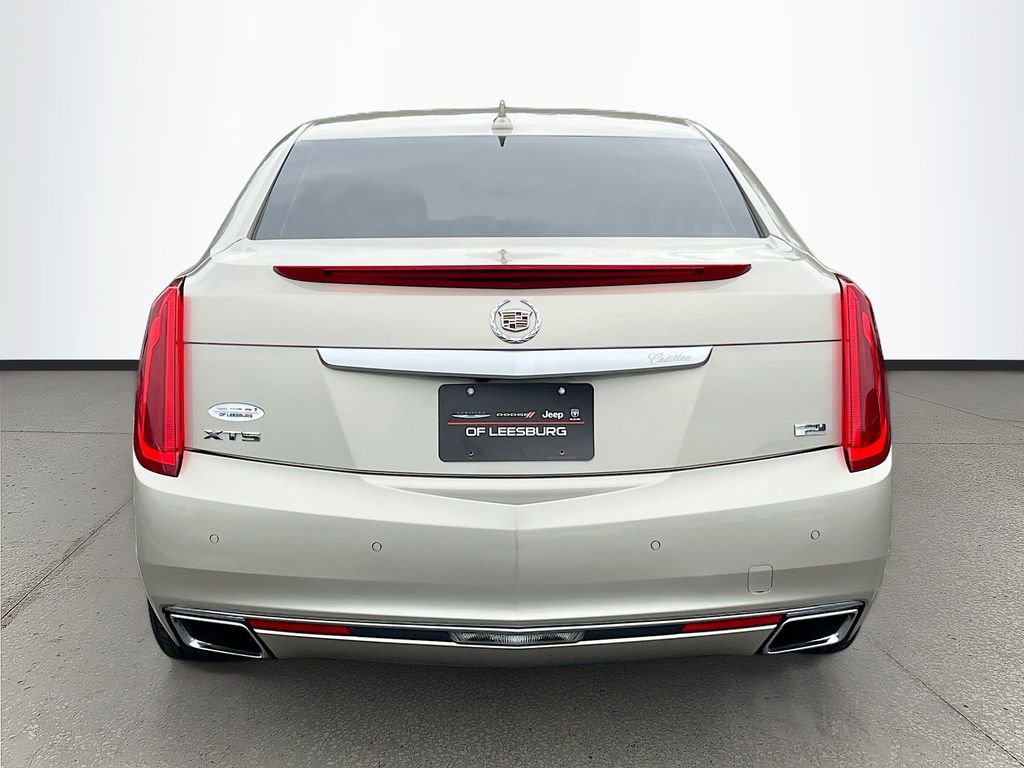 Used 2013 Cadillac XTS Platinum FWD image 6