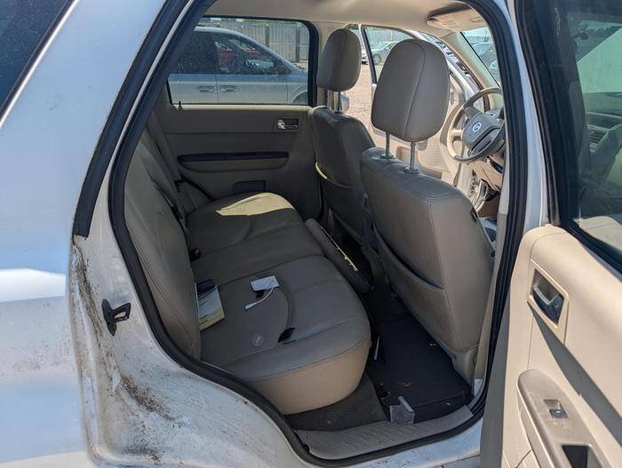 Used 2008 Mercury Mariner 4WD V6 image 29