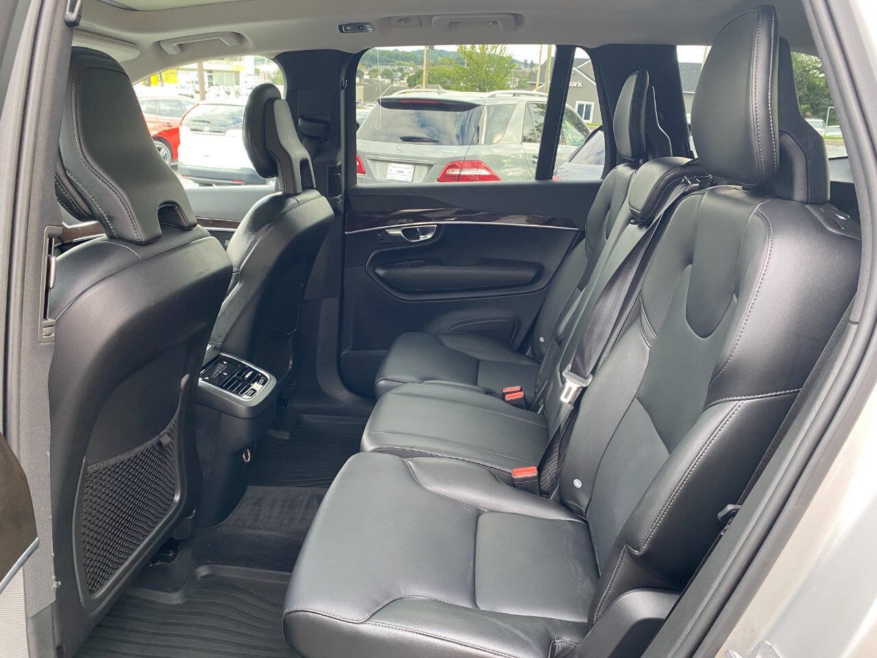 Used 2019 Volvo XC90 T5 Momentum w/ Protection Package Premier AWD/4WD image 20