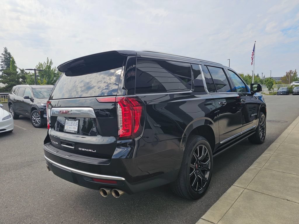 Used 2023 GMC Yukon XL Denali w/ Max Trailering Package AWD/4WD image 7