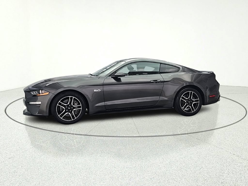 Used 2019 Ford Mustang GT RWD image 4
