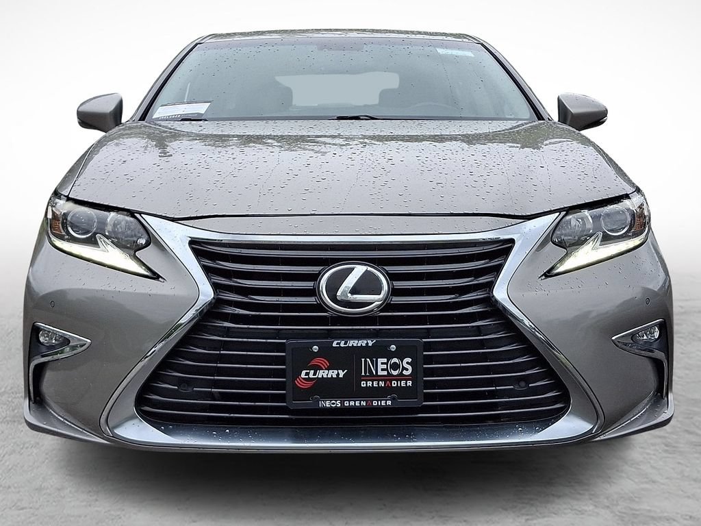 Used 2016 Lexus ES 350 w/ Navigation System Package FWD image 2