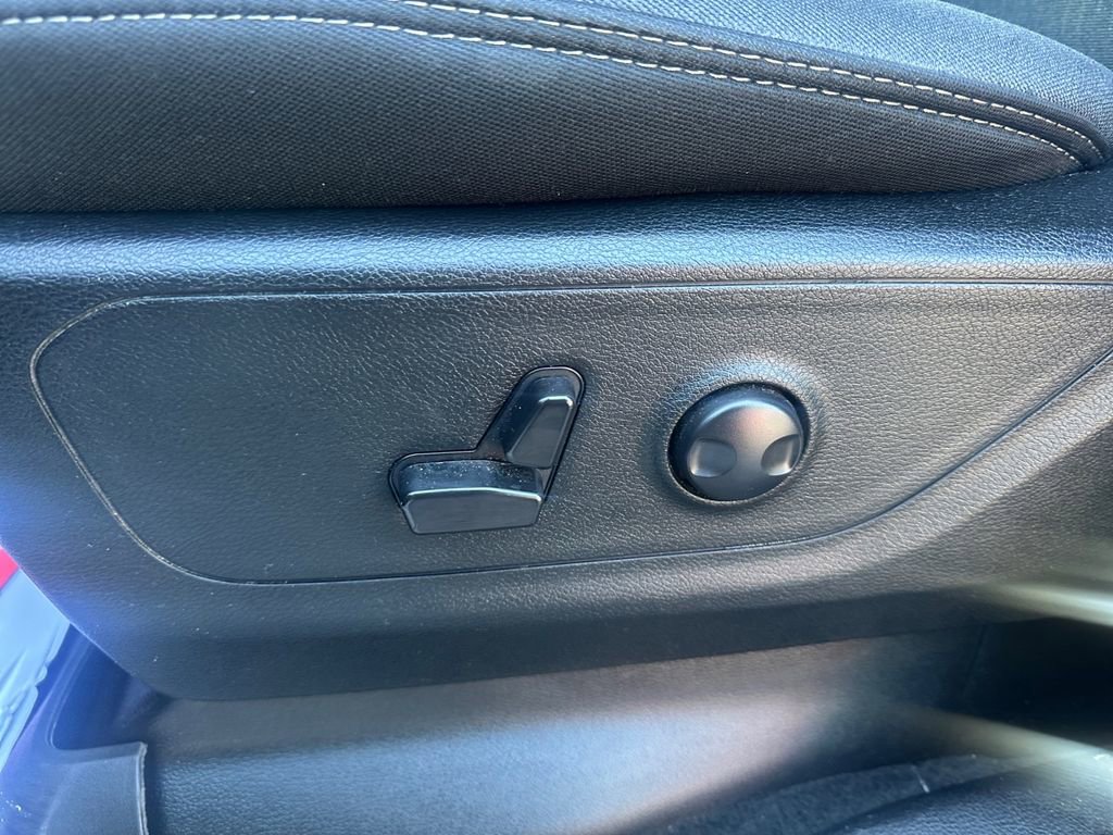 Certified 2023 RAM 1500 Big Horn image 28