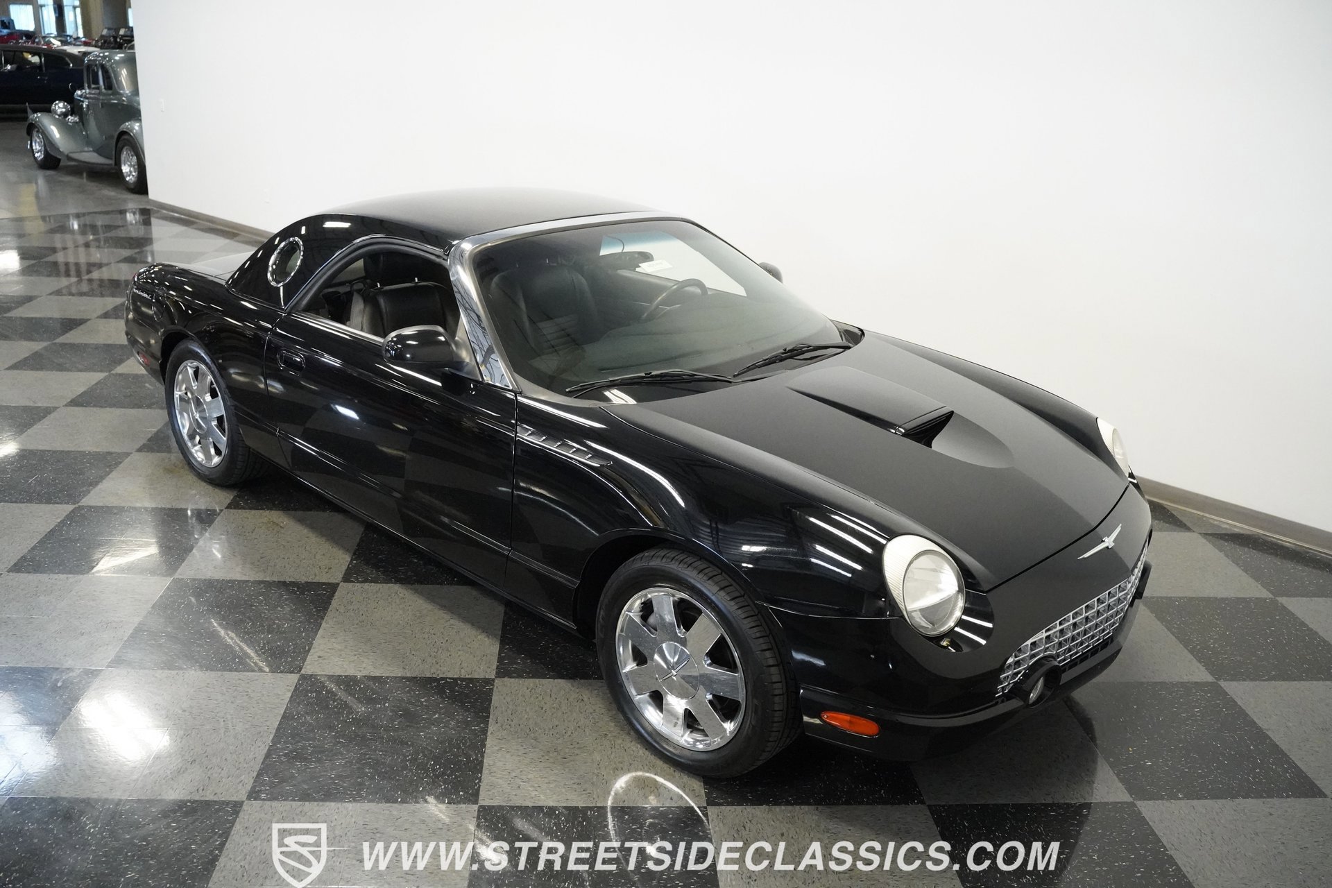 Used 2002 Ford Thunderbird image 34