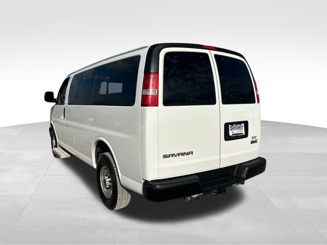 Used 2017 GMC Savana 2500 LS image 3